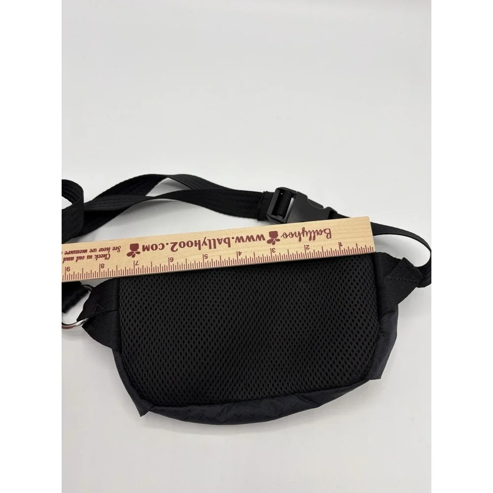 Athleta Crossbody All about Belt Bag The Power Of She Waist Pack Black Nylon Zip